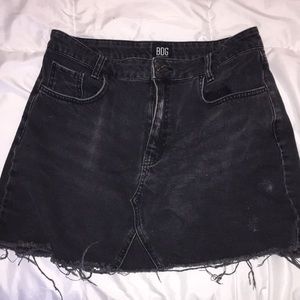 urban outfitters black denim skirt